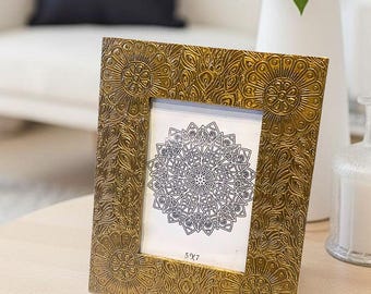 Hand Embossed Brass Gold Picture Frame: Mango Wood Filigree, 7x5 Photo Display