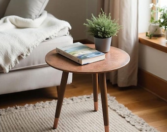 Tavolino laterale in legno di mango, grande, 15" con piano in metallo intagliato a mano e finitura in rame anticato