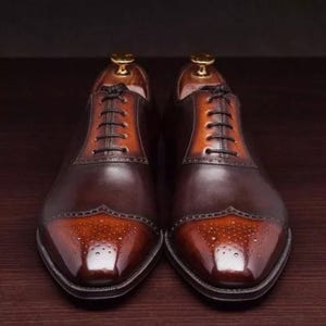 Men&#39;s Hand Made Two Tone Tan Shaded Leather & Brown Leather Cap Toe Lace up Oxford Brogue Formal Men&#39;s Dress Up Shoes