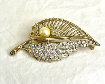 Vintage Rhinestone and Faux Pearl Brooch - Leaf Design