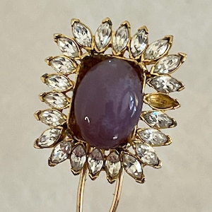 Vintage Jewelry Hair Pin Purple Cabochon and Rhinestones in Gold Tone –  Handmade French Hair Pins with Repurposed Brooches and Earrings