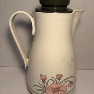 Ancien Pichet / Cruche / Carafe Décor Relief, En Céramique De Jersey Xixeme 173898