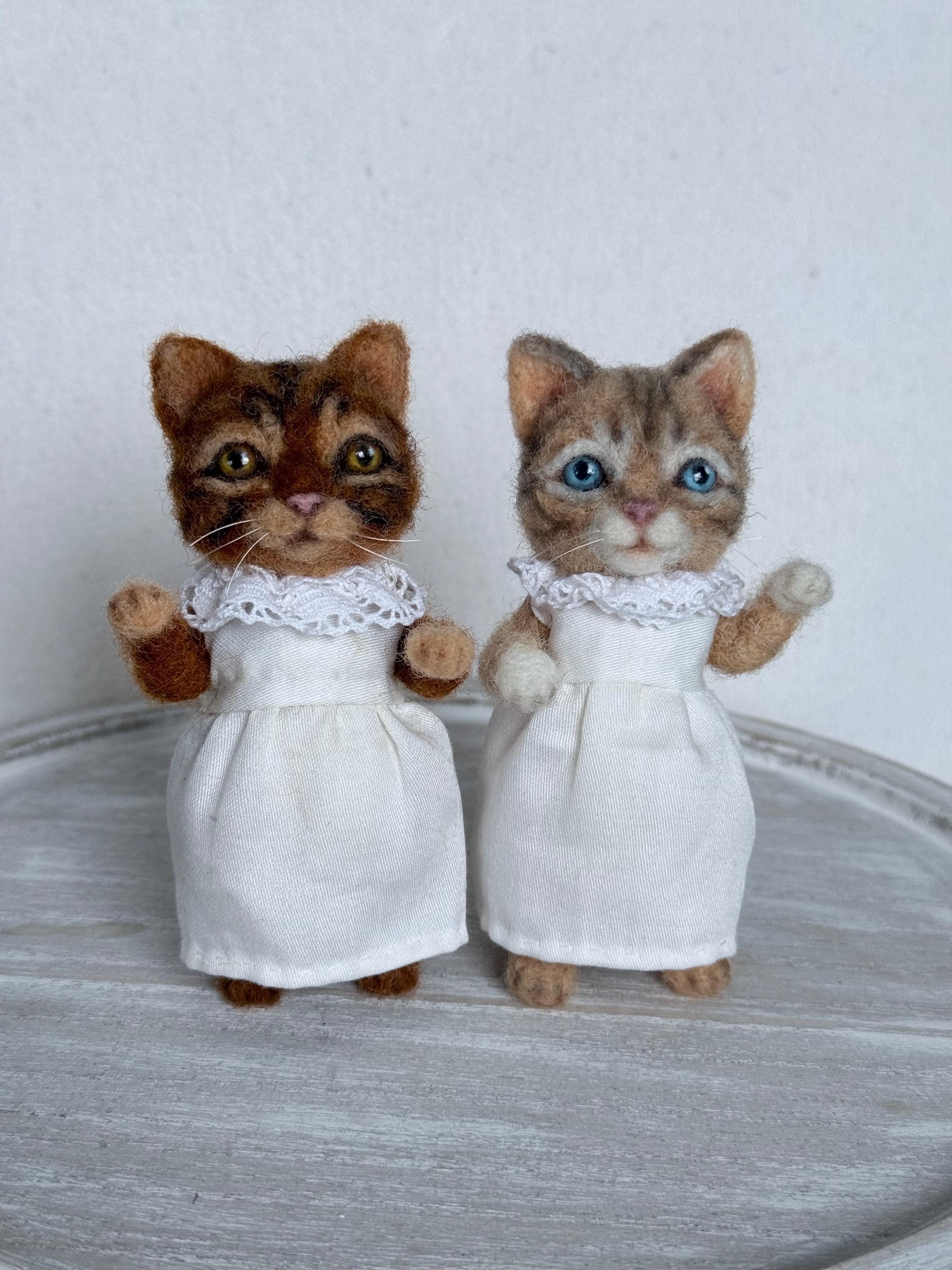 Mittens and Moppet - Etsy