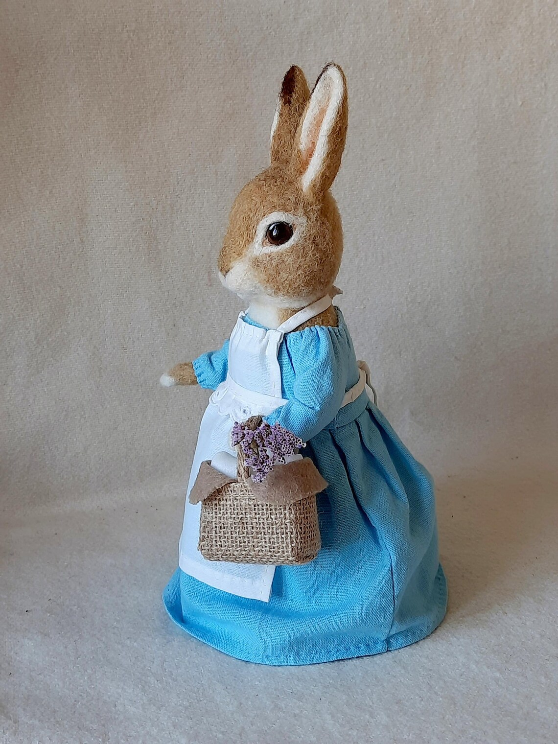 Handmade Peter Rabbit Wool Sculpture, Realistic Bunny Artwork, Easter ...
