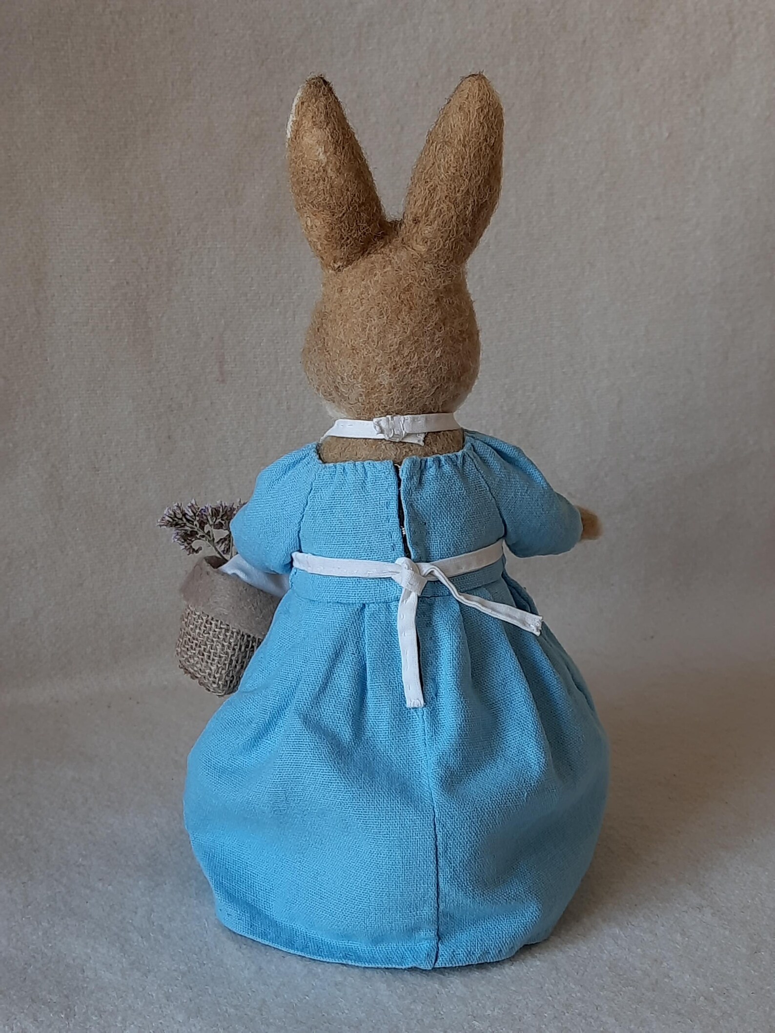 Handmade Peter Rabbit Wool Sculpture, Realistic Bunny Artwork, Easter ...