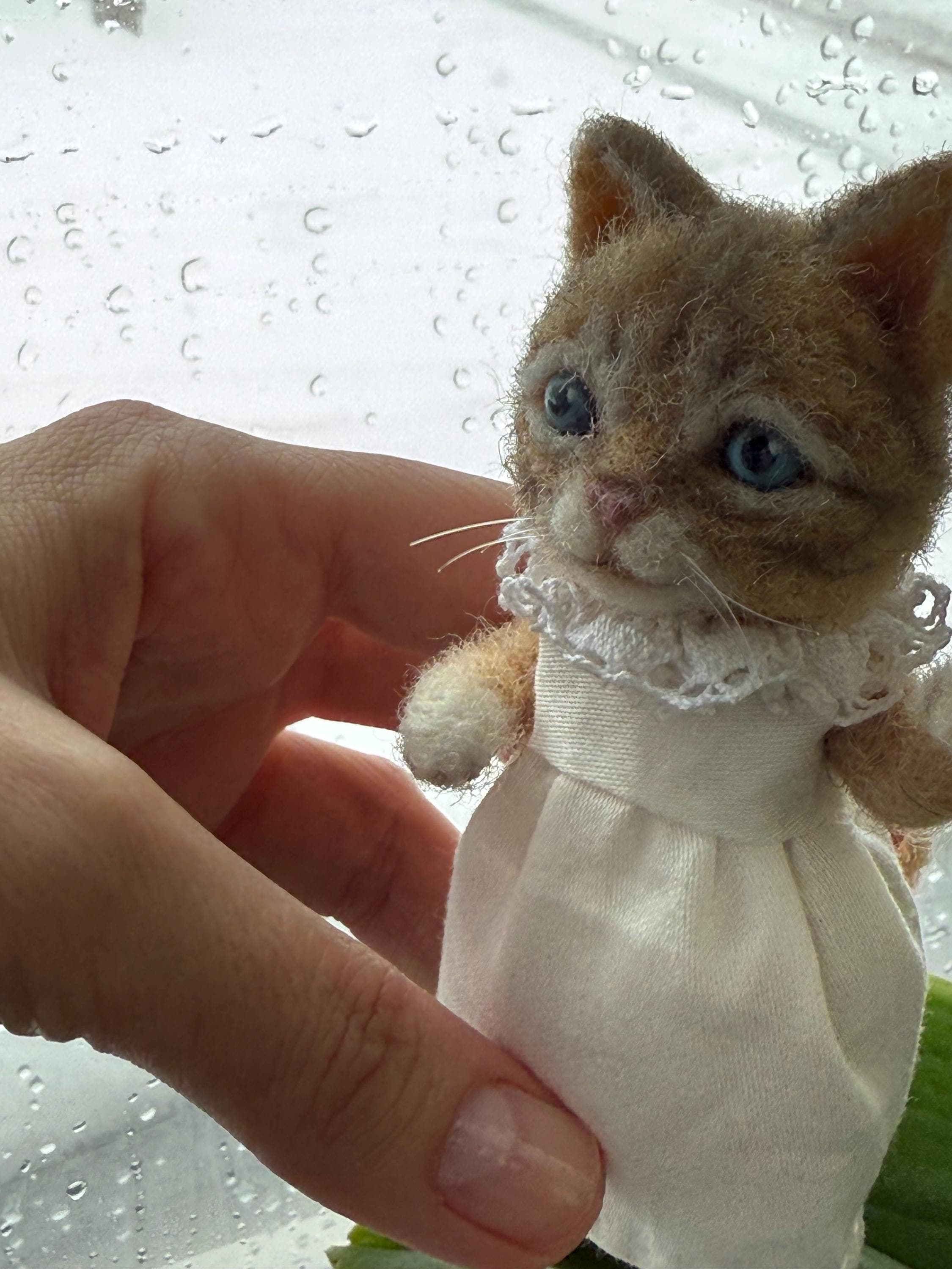 Moppet and Mittens – Needle Felted Wool Kittens in Cotton Dresses
