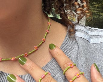 Ketting met pioenroos