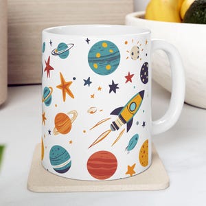 Weltraum Keramikbecher, Weltraum-Liebhaber-Geschenk, Galaxie-Kaffeetasse, Astronomie-Teebecher, Sternennachtbecher, Rakete Schiffsbecher, himmlische Küchendekor