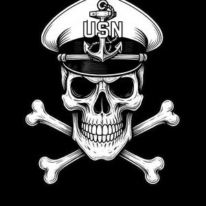 Puede incluir: Ilustraci&oacute;n en blanco y negro de una calavera con un sombrero de la USN con un emblema de ancla y huesos cruzados. La calavera tiene detalles, incluyendo dientes y cuencas de los ojos. El sombrero de la USN es blanco con ribetes negros.