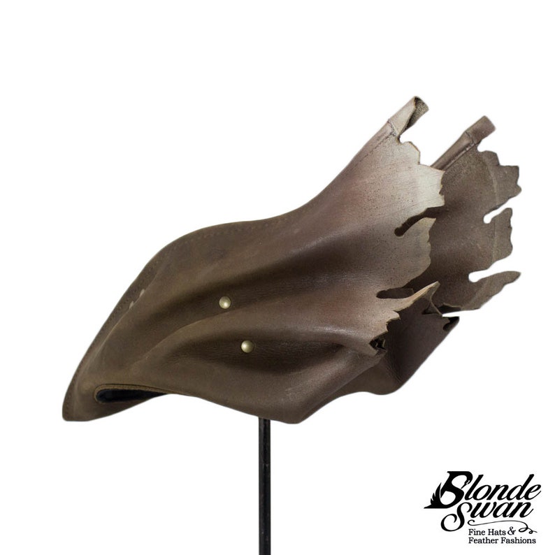 Brown Bloodborne-Inspired Hat image 3