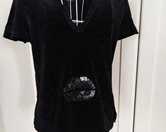 SONIA RYKIEL. Black sequined velour  Vneck T shirt. Size M.