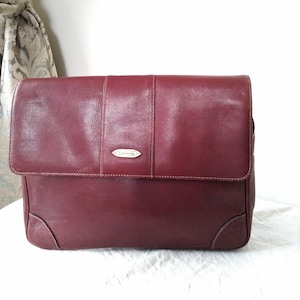 Patent leather handbag Guy Laroche Black in Patent leather - 18080614