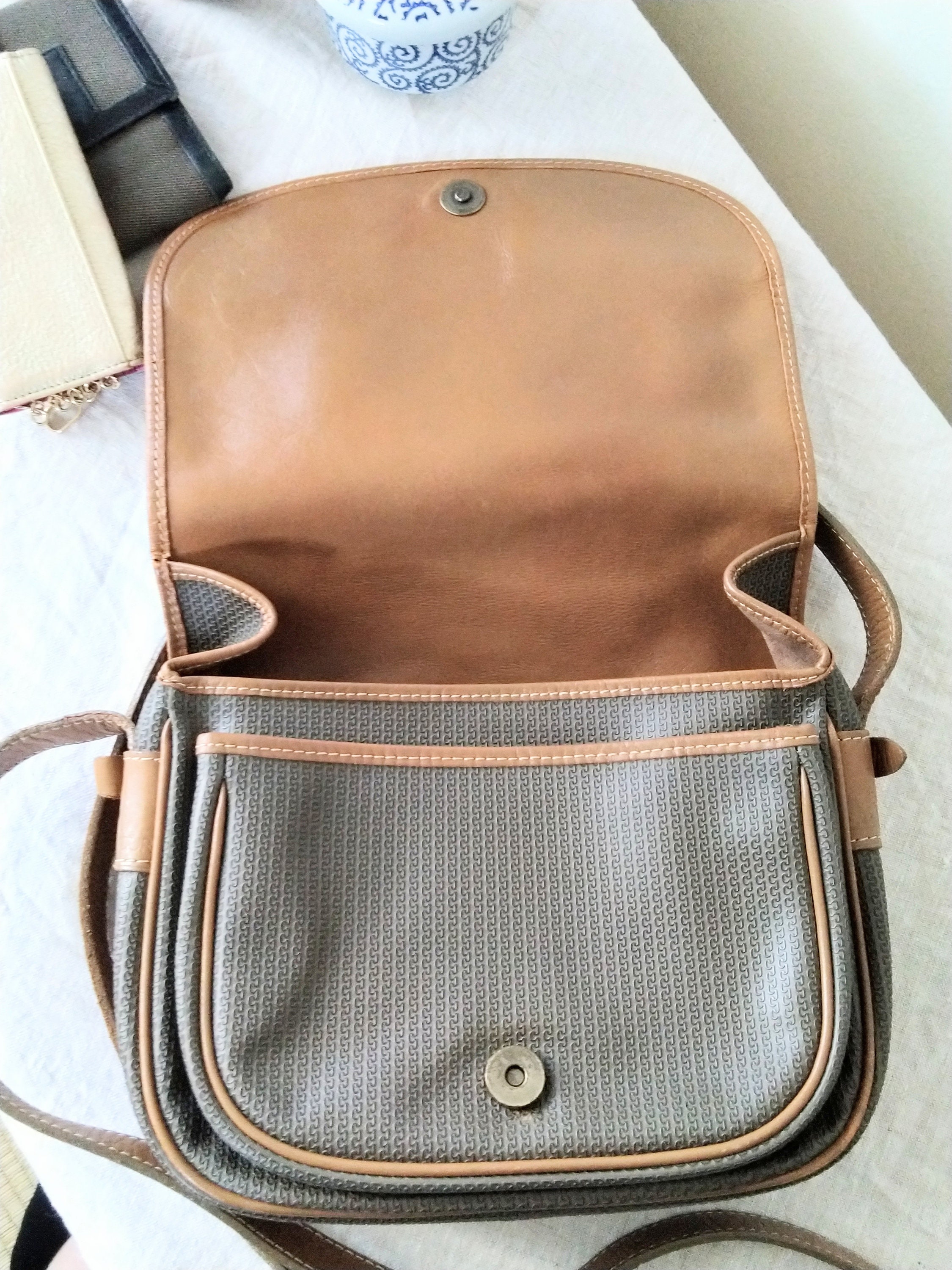 新品未使用！CHARLES JOURDAN オレンジ ケース Charles JOURDAN Tote Bag Logo Plate Strap Engraved Leather