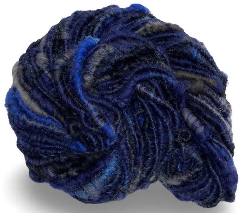 Super Bulky Handspun Yarn Blackened Blue 50 yardas negro gris corespun arte hilo brillo estrella de fuego merino lana tejido crochet imagen 3