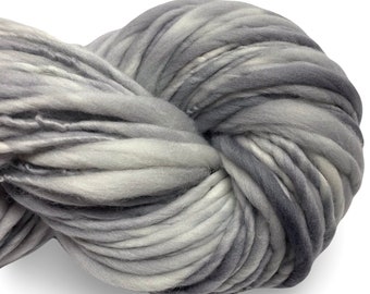 Super Bulky Handspun Yarn Almost Solid Grey 100 yars gray white thick thin hand dyed merino wool weaving knitting crochet.