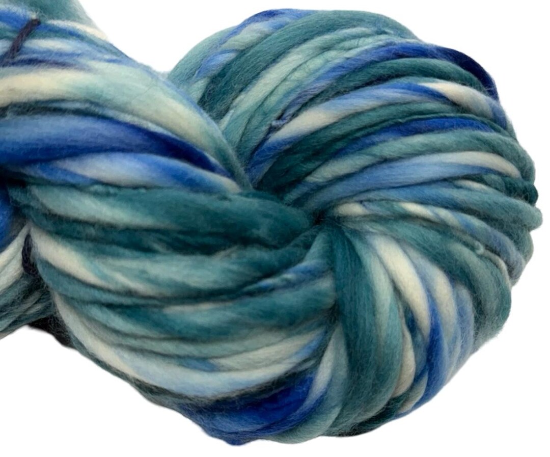 Super Bulky Handspun Yarn Catch a Wave 110 Yards Blue Teal White Aqua ...