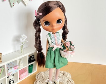 Blythe doll dress and woven basket outfit set