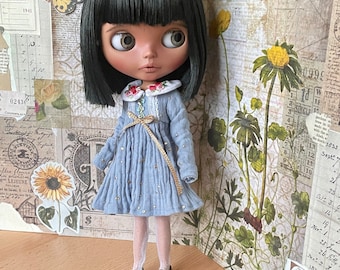 Blythe doll clothes dress in blue with gold spots