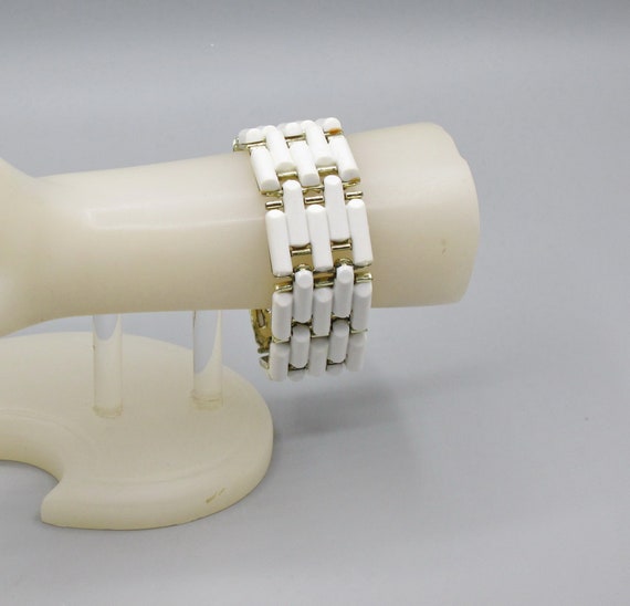 Coro, White Thermoset Bracelet. Vintage 1950s Jew… - image 4