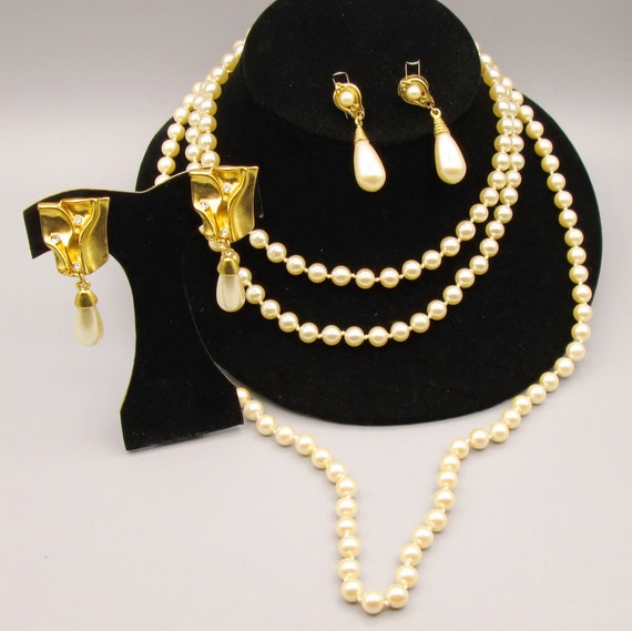 Pearl Necklaces, Earrings Jewelry Lot, 1970s Vint… - image 1