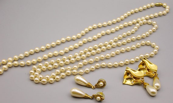 Pearl Necklaces, Earrings Jewelry Lot, 1970s Vint… - image 3