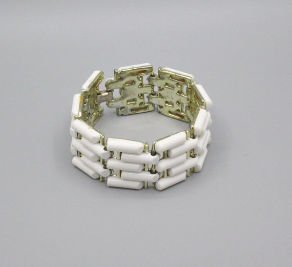 Coro, White Thermoset Bracelet. Vintage 1950s Jew… - image 2