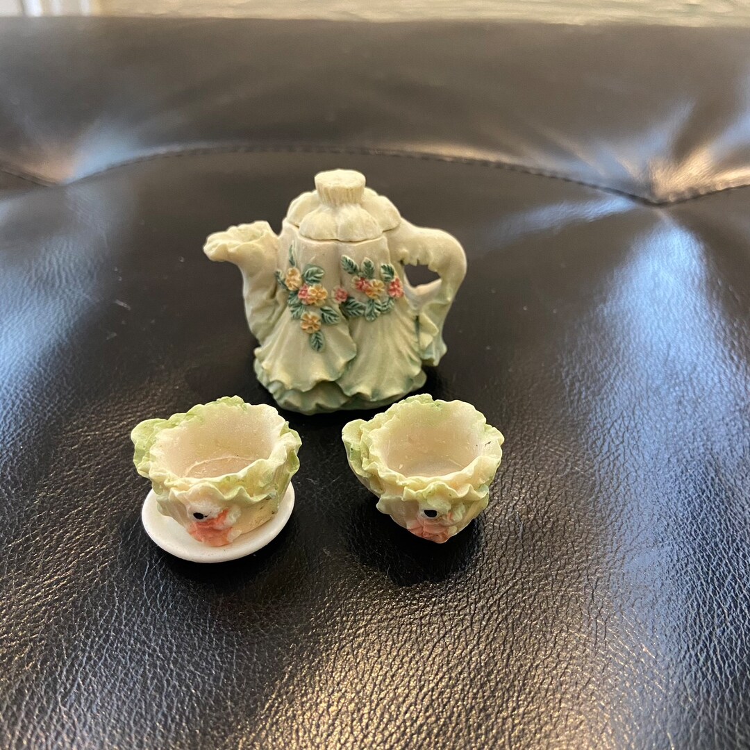 TEA SET Miniature Resin Lettuce Teapot With Lid Two Teacups One Saucer