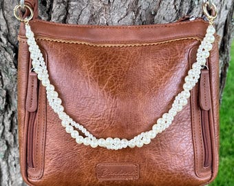 Accessoires de collier de chaîne de bijoux de sac à main de sac à main de bohème de pays occidental avec des brins de perle torsadés