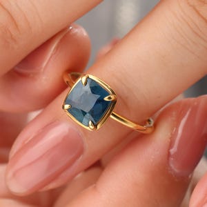 Teal Color Sapphire Ring, 18k Solid Gold Ring, Unique Engagement Ring, Natural Sapphire Ring, Statement Ring for Women, Gift For Her