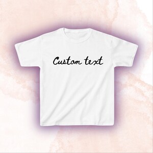 Mode personnalisée de l'an 2000, t-shirt bébé personnalisé, t-shirt bébé tendance, cadeau pour elle, chemise personnalisée, haut court personnalisé, haut court personnalisé an 2000, cadeau pour petite amie