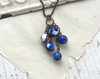 Collier vintage en marbre de verre, nuances de bleu, bijoux OOAK