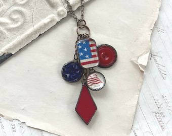 Pendentif à breloques drapeau vintage, rouge, blanc et bleu, bijoux soudés recyclés