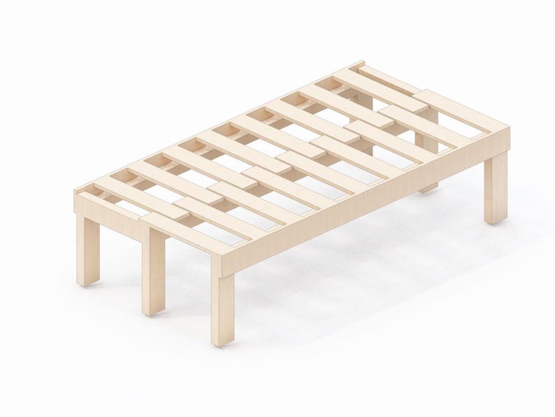 Puede incluir: Un somier de madera de color claro con un dise&ntilde;o de listones. El marco tiene cuatro patas cuadradas y una forma rectangular. El somier est&aacute; hecho de madera de color claro y est&aacute; dise&ntilde;ado para soportar un colch&oacute;n.