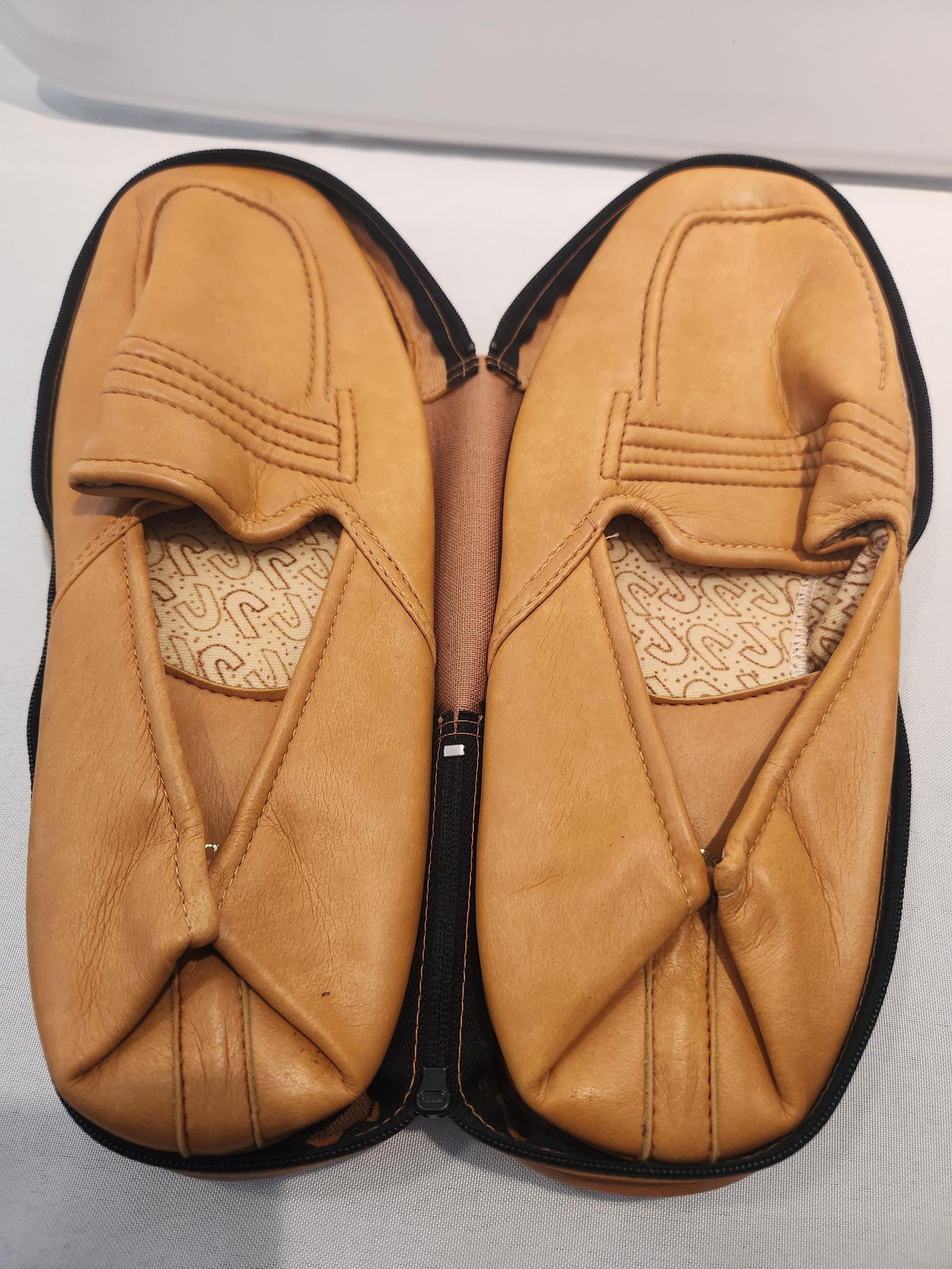Vintage Mens Travel Slippers - Etsy display picture 1