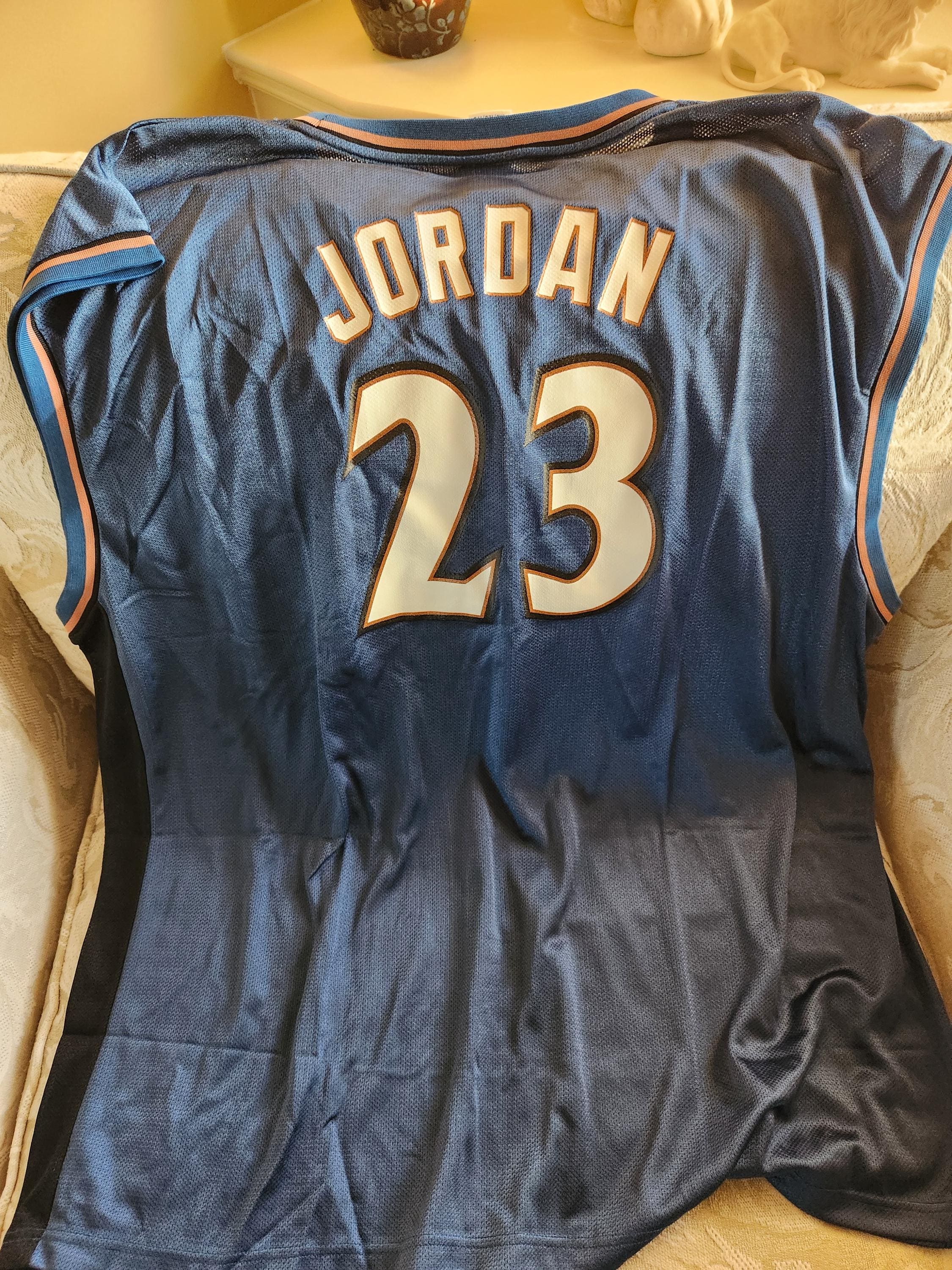 NEW Vintage NBA Store Michael Jordan #23 Wizards Sleeveless Jersey