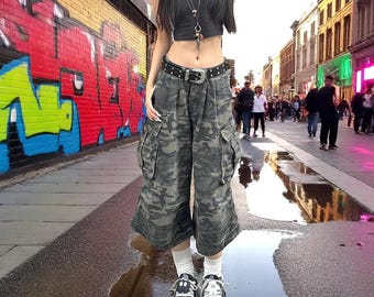 Gothic Black Cargo Denim Pants for Women – Wide Leg Loose Fit, Grunge Punk Aesthetic, Casual Streetwear Techwear Outfit