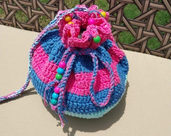 Handmade Macrame Round Bag: Boho Cotton Yarn Purse with Wooden Beads