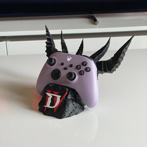 Diablo 4 Controller Stand, Xbox & PS5 Gamepad Holder, Lilith Gaming Display, Gothic Controller Shrine, Desk Gaming Decor, Diablo Gift for Ga