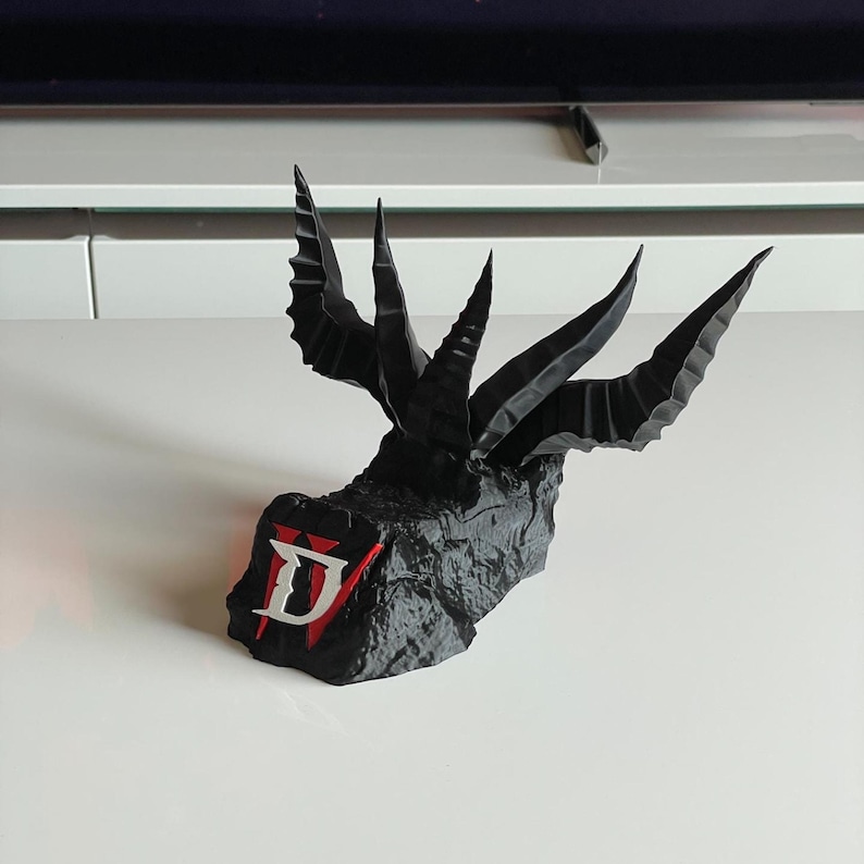 Diablo 4 Controller Stand, Xbox & PS5 Gamepad Holder, Lilith Gaming Display, Gothic Controller Shrine, Desk Gaming Decor, Diablo Gift for Ga