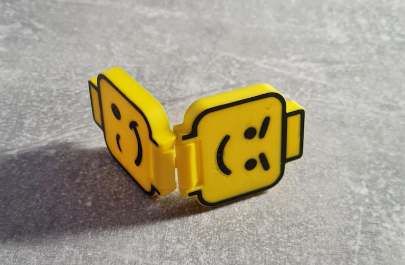 Brick Fidget clicker, 3D printed desk toy, compact stim
