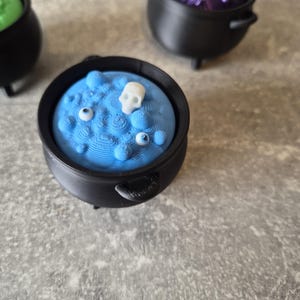 Halloween Cauldron Clicker, 3D printed black fidget, witchy desk decor
