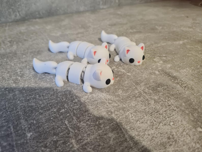 Flexi Kitty Toy – Poseable Kitten Figure, 3D Printed Fidget Pet, Cute Desk Companion Gift
