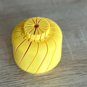Stretchy Fidget Toy – Articulated Brick Style Figure, 3D Printed Sensory Desk Toy, Poseable Geek Gift & Stocking Filler