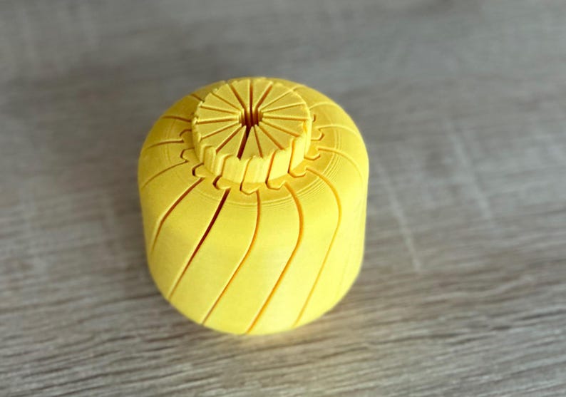 Stretchy Fidget Toy – Articulated Brick Style Figure, 3D Printed Sensory Desk Toy, Poseable Geek Gift & Stocking Filler