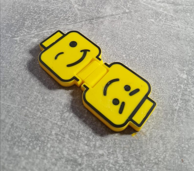 Brick Fidget clicker, 3D printed desk toy, compact stim