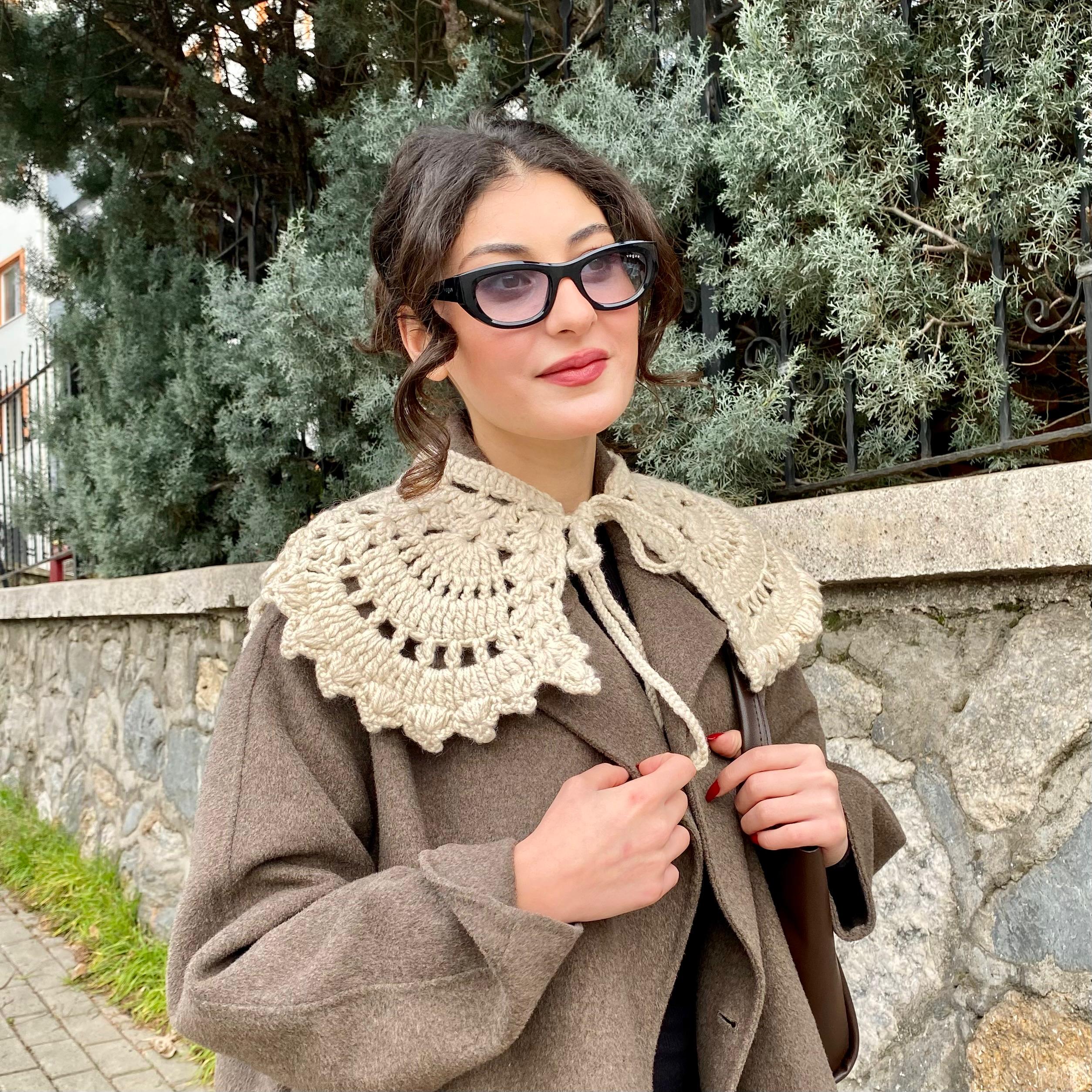 Handmade Crochet Lace Collar: Burgundy Acrylic Knit, Detachable