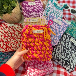 Étui pour Kindle et Kobo aux couleurs de l'été, housse pour liseuse au crochet faite main, pochette pour fil pour t-shirt, étui pour tablette rembourré doux, cadeau pour les amateurs de lecture