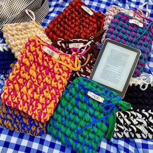 Virkat Kindle Paperwhite-fodral: Handgjort höstfodral till e-läsare, Kindle-påse i garn med t-shirt