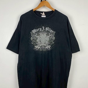 Vintage Mary J Blige Love Strength Loyalty  T-Shirts DO923