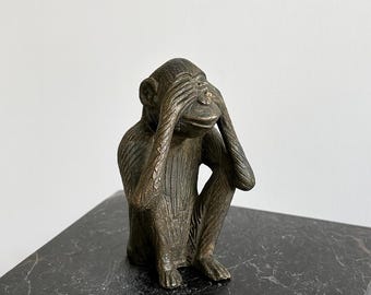 ダーウィンの考える猿のブロンズ彫刻：頭蓋骨の置物、彩色ブロンズ